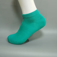 Fiable Marque Italienne Offre Spéciale Cheville Longueur Épaisseur Standard Respirant Solide Motif Chaussettes Pour Les Femmes