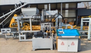 Chine : Offre Spéciale – Usine de Blocs de <span class=keywords><strong>Béton</strong></span> Entièrement Automatique QT10-15 pour Briques Interverrouillées Solides en Cendres Volantes pour la Construction de Jardins - Product Image 3