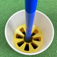 Konday – Nouvelle pique de golf innovante bicolore en fibre de verre/plastique pour la pratique du putting et des swings sur les mini-cours de golf