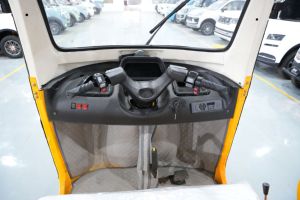 Nuevo Triciclo Eléctrico Abierto para Pasajeros con Techo para una Movilidad Urbana Eficiente - Product Image 3