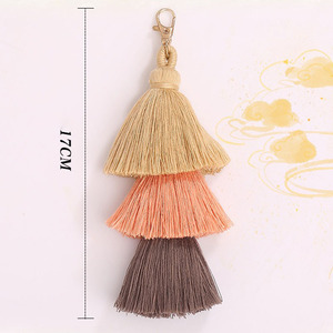<span class=keywords><strong>Porte</strong></span>-clés bohème à pompons, breloque pour sacs à main, pendentif pour sac, cadeau, pompons tissés à trois couches, <span class=keywords><strong>porte</strong></span>-clés <span class=keywords><strong>macramé</strong></span> <span class=keywords><strong>arc</strong></span>-<span class=keywords><strong>en</strong></span>-<span class=keywords><strong>ciel</strong></span> style bohème - Product Image 2