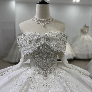 Robes de mariée Sweetheart à épaules dénudées, robe de mariée brodée de perles et de sequins, robe de bal de mariée Xs195 - Product Image 4