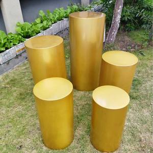 Housse de base cylindrique en tissu métallique <span class=keywords><strong>brillant</strong></span> en gros - Bleu argenté élastique pour la décoration de table de réception de mariage - Product Image 2