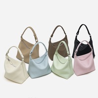 Nouveau design Printemps-Été, Sac d'épaule pour femme en cuir de vachette pleine fleur véritable, Sac coussin coloré style hobo
