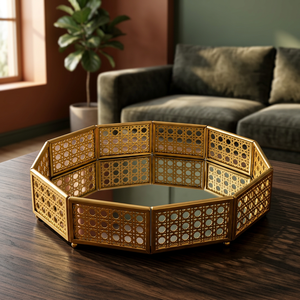 Bandeja Decorativa Geométrica Chapada en Oro, Estilo Bohemio, Forma Octogonal, Artesanía Metálica - Product Image 1