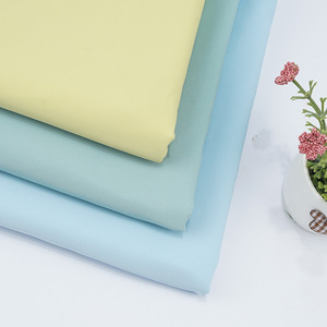 Tissu en polyester côtelé effet coton avec revêtement imperméable pour veste d'extérieur, matière coupe-vent, design minimaliste durable - Product Image 1