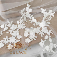 DELACE SXGN Paires de fleurs brodées floristiques délicates paillettes brillantes accessoires de robe de mariée tissu en maille