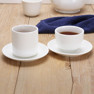 Tazza <span class=keywords><strong>da</strong></span> Tè in Ceramica Bianca Pura <span class=keywords><strong>con</strong></span> <span class=keywords><strong>Piattino</strong></span>, Stile Minimalista per Hotel e Ristoranti, Ideale per il Tè del Mattino - Product Image 3