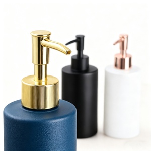 Bouteille en plastique PET à épaule plate avec pompe, transparente, pour shampoing, lotion corporelle et savon liquide, 250ml, 500ml, 8oz, 16oz - Product Image 1