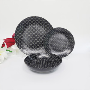 <span class=keywords><strong>Service</strong></span> de table en <span class=keywords><strong>porcelaine</strong></span>, 18 pièces, anglais Fine, Royal, à usage domestique - Product Image 1