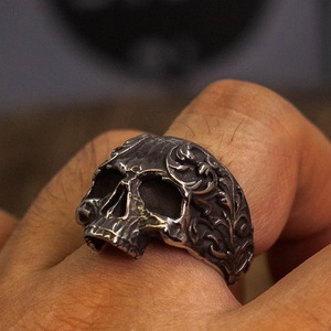Modern Christian Floral Engraved Skull Ring Alloy Gothic Punk Unisex Women's Finger Ring - Product Image 5