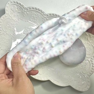 Balle anti-stress ronde blanche de 6 cm en TPR, effet neige crémeuse, jouet à presser pour la relaxation et l'ambiance, jouet sensoriel souple, cadeau pour enfants et adultes - Product Image 3