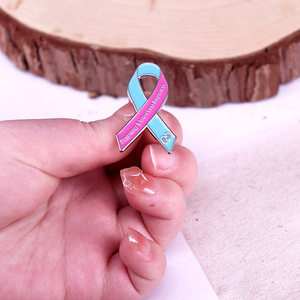 Broche de ruban de sensibilisation à la grossesse et à la perte du nourrisson broche en émail doux personnaliser n'importe quelle couleur logo insigne d'épinglette de ruban bleu rose - Product Image 4