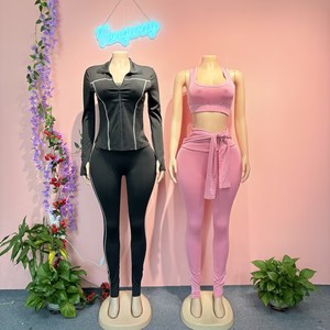 Ensemble de survêtement 3 pièces pour femme en tricot patchwork couleur hiver 2025, écologique, respirant, avec soutien-gorge camisole et fermeture éclair - Product Image 1