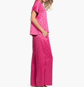 ชุดนอนผ้าซาตินสำหรับผู้หญิง ลายพิมพ์สวยงาม แข<span class=keywords><strong>น</strong></span>สั้น กางเกงขายาว ชุดสองชิ้น สไตล์ลำลอง <span class=keywords><strong>ป</strong></span>กเสื้อแบบปกเชิ้ต ไซส์พลัส สำหรับวั<span class=keywords><strong>น</strong></span>วาเล<span class=keywords><strong>น</strong></span>ไท<span class=keywords><strong>น</strong></span>์ฤดูใบไม้ผลิ - Product Image 3