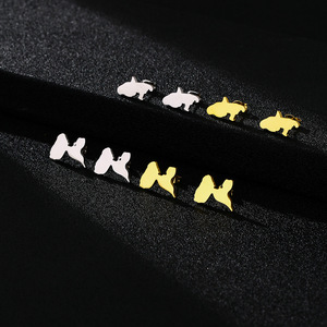 Fábrica de acero inoxidable Francia Martinica Guadalupe Stud Pendientes Plata 18K chapado en oro Mapa Charm Stud Pendientes - Product Image 1