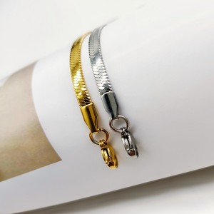 Cadena de Acero Inoxidable Chapada en Oro Real de 18K PVD, Diseño Plano de Espina de Serpiente - Pulseras Estilo Hip Hop |   Pulsera de Cadena con Cuchillas de Acero Inoxidable - Product Image 6