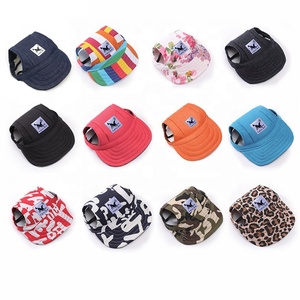 Gorra de béisbol <span class=keywords><strong>para</strong></span> perros con orificios <span class=keywords><strong>para</strong></span> las orejas y correa ajustable <span class=keywords><strong>para</strong></span> la barbilla, sombrero <span class=keywords><strong>para</strong></span> el sol <span class=keywords><strong>para</strong></span> perros y gatos, visera <span class=keywords><strong>para</strong></span> caminar y viajar al aire libre - Product Image 1