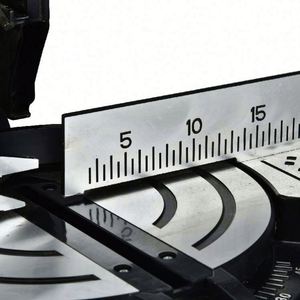 Mini scie à onglets haute puissance 255 mm 220 V/50~60 Hz 1800 W 5000 tr/min de qualité industrielle vendue à bas prix pour les applications de découpe de carreaux - Product Image 4