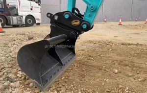 Fabriqué au Japon, excavatrice Kobelco 130 de 13 tonnes, prix bas, occasion, SK135 SK135SR - Product Image 2
