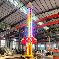 Tour de chute mobile pliable hydraulique en fibre de verre et acier de 13 m, montée sur remorque, équipement d'amusement de carnaval personnalisé pour l'extérieur