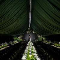 Rideaux de fond de scène de mariage en polyester artificiel, durables, écologiques, de couleurs et tailles personnalisées, pour la décoration de plafond intérieur/extérieur
