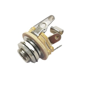 แจ็คกีตาร์แบบสเตอริโอขนาด 6.35 มม. ยี่ห้อ Switchcraft สำหรับขายส่ง ใช้เป็นช่องต่ออินพุตและเอาต์พุต สำหรับอะไหล่กีตาร์ - Product Image 1