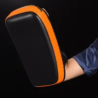2026 ALL FIGHT Cibles de frappe incurvées en cuir spatial de haute qualité pour l'entraînement de boxe