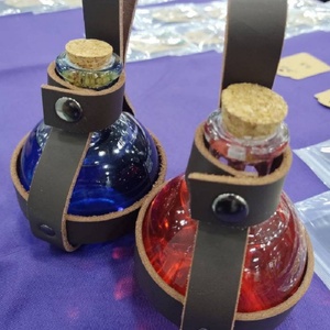 Boshiho - Porta Botellas de Cuero Aislado Personalizado con Diseño de Letras de Magia Oscura, Estilo Clásico con Correa para Cinturón - Product Image 4