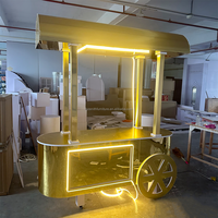 Vente d'usine Décoration de fête de mariage Gâteau Dessert Présentoir Vintage Golden Candy Cart