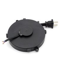 Enrouleur de câble rétractable Mella Easy Pulling 1,5 m à ressort avec extrémité femelle IEC 110V-250V 6-10A pour appareils électroménagers