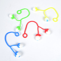 Jouet flexible en plastique avec ficelle pour tirer sur les yeux, gadget amusant pour farces, blagues, idéal pour les fêtes d'enfants, petit cadeau fantaisie