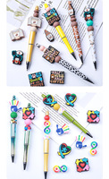 Perles en silicone de qualité alimentaire pour la dentition des bébés, accessoires de clip de sucette à motif de dessin animé, perles détachées en gros