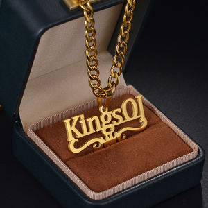 Collier personnalisé avec nom personnalisé Collier pendentif lettre couronne en dentelle Collier en acier inoxydable pour femmes hommes Uionen 2109 - Product Image 2