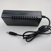 Adaptateur d'alimentation CC 12V 5A en gros d'usine pour équipement électrique de bureau 12V3A à 12V6A avec connexion enfichable