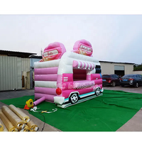 Camion de restauration gonflable rose pour la vente de crème glacée, avec zone bar, idéal pour la location de tentes de fête EN14960