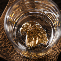 Verre à whisky personnalisé en verre sans plomb avec base en forme d'aigle en relief 3D - Capacité de 300 ml - Idéal pour les cadeaux avec boîte cadeau