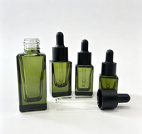 Flacons compte-gouttes carrés en verre vert de luxe 5ml/10ml/20ml/30ml, bouchon compte-gouttes noir mat, flacons cosmétiques vides pour sérum