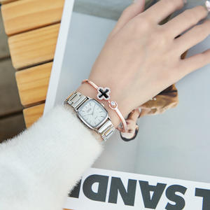 Reloj de Cuarzo para Mujer con Esfera Texturizada Vintage, Diseño Elegante y de Nicho, Resistente al Agua, OEM ODM - Product Image 6