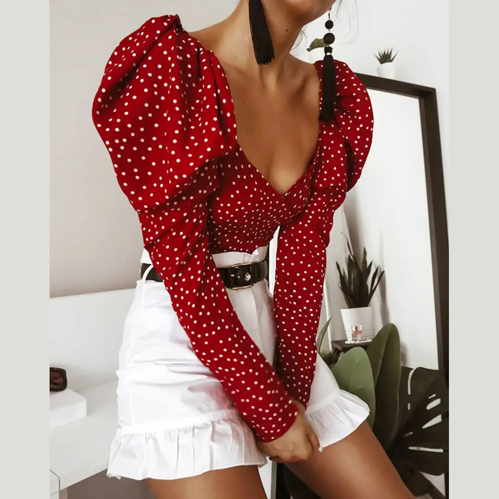 Top corto de manga larga para mujer, Top Sexy con estampado de lunares rojos, cuello en V, Bandage, mangas abombadas, blusas informales para mujer 2021