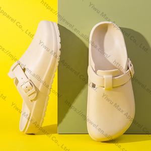 Stock de pantoufles unisexes à semelle épaisse en mousse EVA avec logo personnalisé sandales à enfiler - Product Image 3