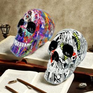 Figurine artisanale sculptée en résine époxy, motif Hip Hop artistique, pour décoration d'Halloween personnalisée, idéale pour le salon - Product Image 1