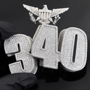 Colgante Personalizado de Hip Hop en Plata 925 con Baño de Oro de 18K, Certificado GRA, Moissanita VVS Color D, Engaste de Garra, con Número/Letra para Colgar - Product Image 5
