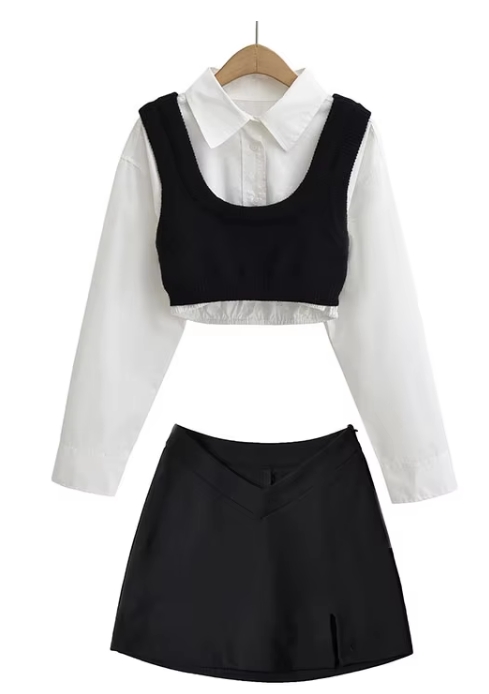 Black top+ black skirt