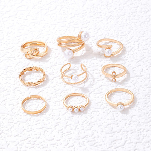 <span class=keywords><strong>2023</strong></span> nouvelle <span class=keywords><strong>bague</strong></span> simple <span class=keywords><strong>de</strong></span> luxe léger ensemble <span class=keywords><strong>de</strong></span> perles ensemble géométrique simple torsion paume ensemble <span class=keywords><strong>de</strong></span> neuf anneaux - Product Image 5