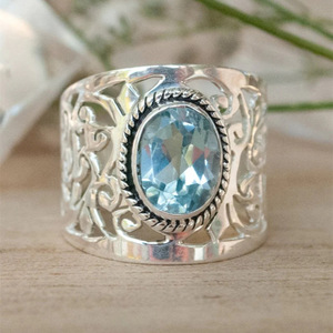 Anello Floreale a Fascia Larga per Donne, Elegante Accessorio Moda per Uso Quotidiano e Feste - Product Image 4