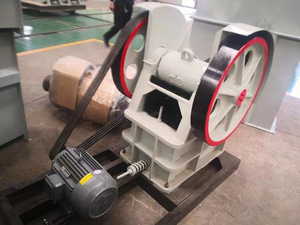 Le nouveau tracteur de la Chine <span class=keywords><strong>2025</strong></span> a monté le broyeur de mâchoire 250*400 grand broyeur de pierre portatif avec le prix concurrentiel de roulement de moteur! - Product Image 5