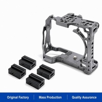 Cage de caméra en aluminium usiné CNC de qualité aérospatiale avec rails NATO, blocs de montage coulissants, stabilisateur de rig DSLR, service OEM personnalisé