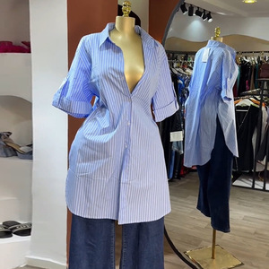 Nueva Colección de Otoño, Camisa de Manga Corta a Rayas con Cuello y Botones para Mujer, Estilo Moderno - Product Image 3