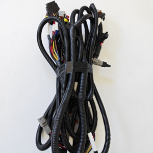 IP67 Koruma Sınıfı Çok Çekirdekli Entegre Araç Kablo Demeti, PBT/Naylon İzolasyonlu JST/Molex Konnektörlerle - Product Image 1
